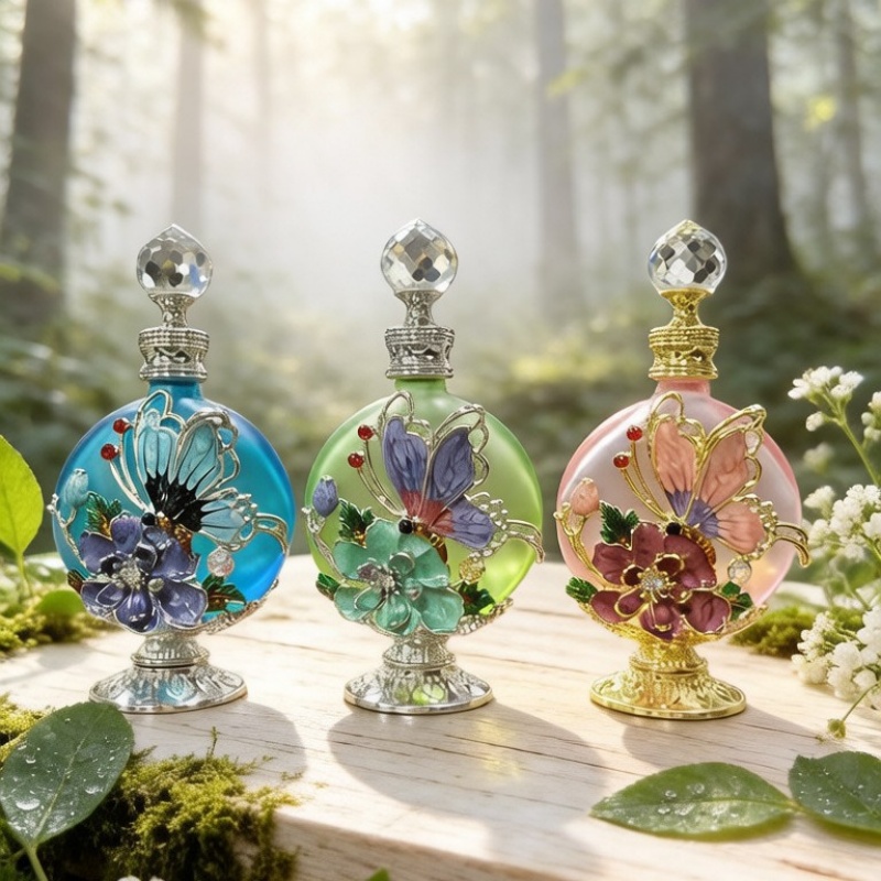 Perfume Fragrance Lotion - 4個入り空の香水瓶、エナメル蝶模様、ゴールドベース、ダイヤモンド型の蓋、30ml詰め替え用フレグランスローション、トナー、エッセンシャルオイルボトル